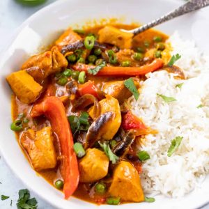 Chicken gravy with mixed vegetables, coconut cream and mushroom (2liters). With 2packs of white Rice